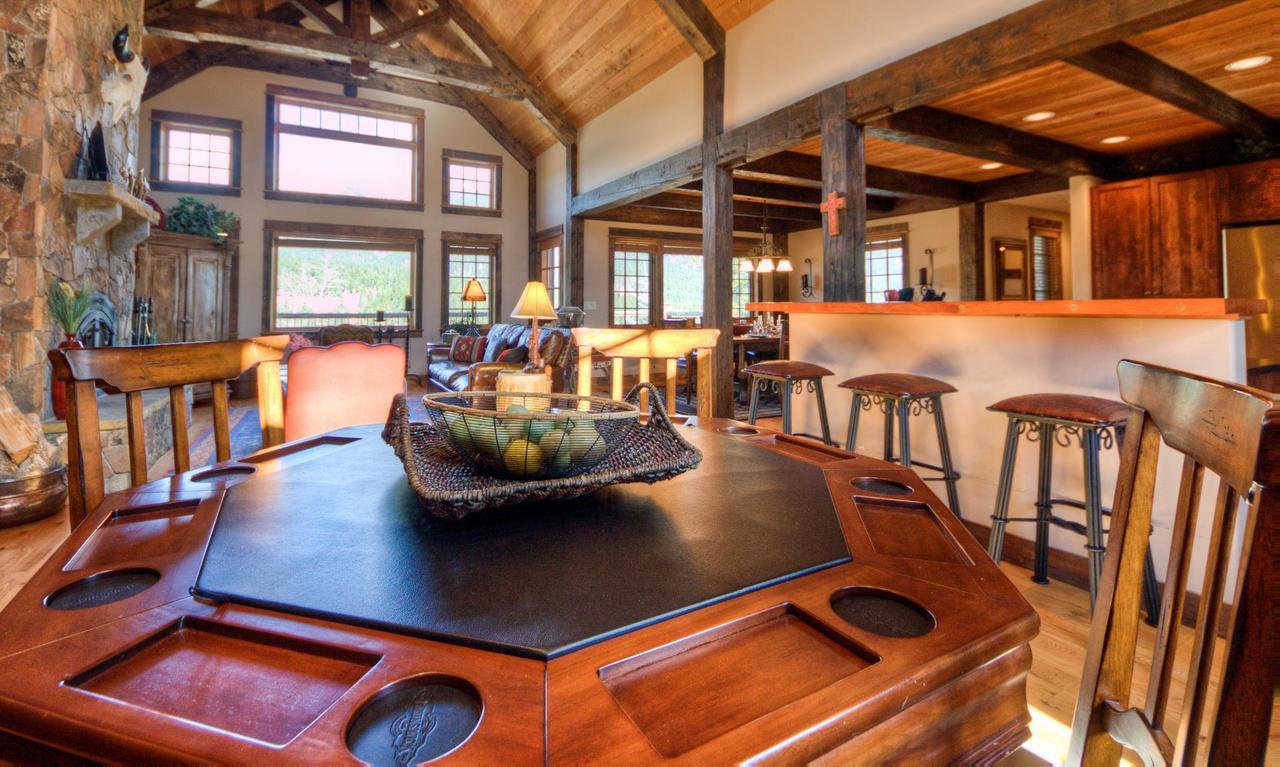 Antler Ridge Lodge Big Sky Ngoại thất bức ảnh